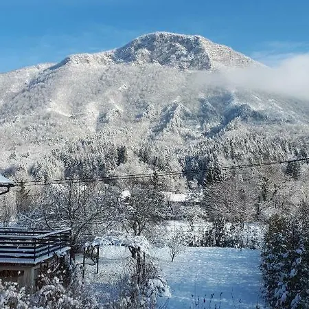 Petit Belosevic بيت للعطل